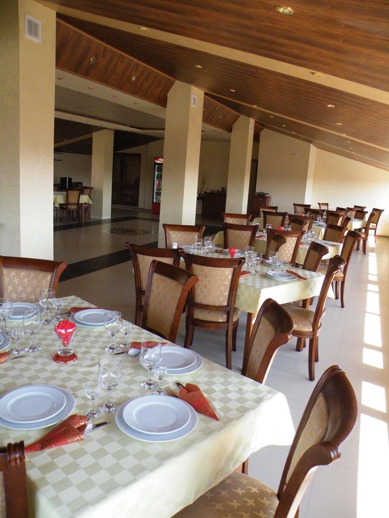 Capital Hotel Erevan Restaurant foto